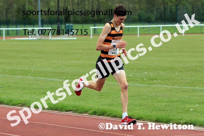 BMC 800 metres, Monday, May 9th, BMC Chester le Street, County Durham. Photo: David T. Hewitson/Sports for All Pics